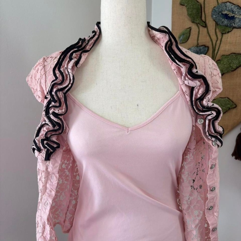 Office Siren Y2K Ruffled Button-Down - Picture 5 of 6